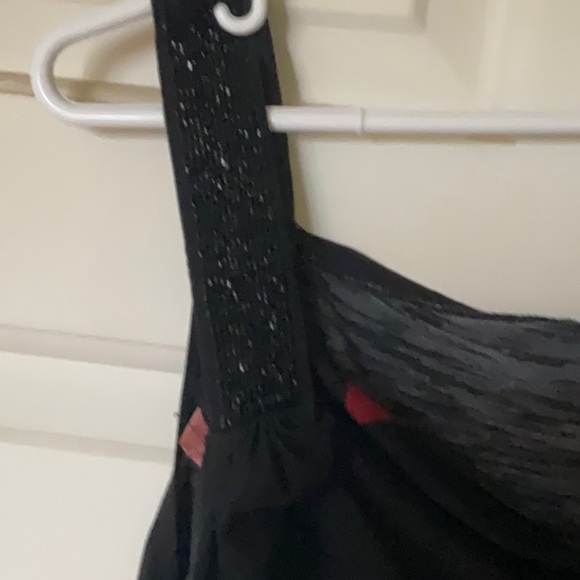 A little touch of chic, with the strap ! - Picture 3 of 3